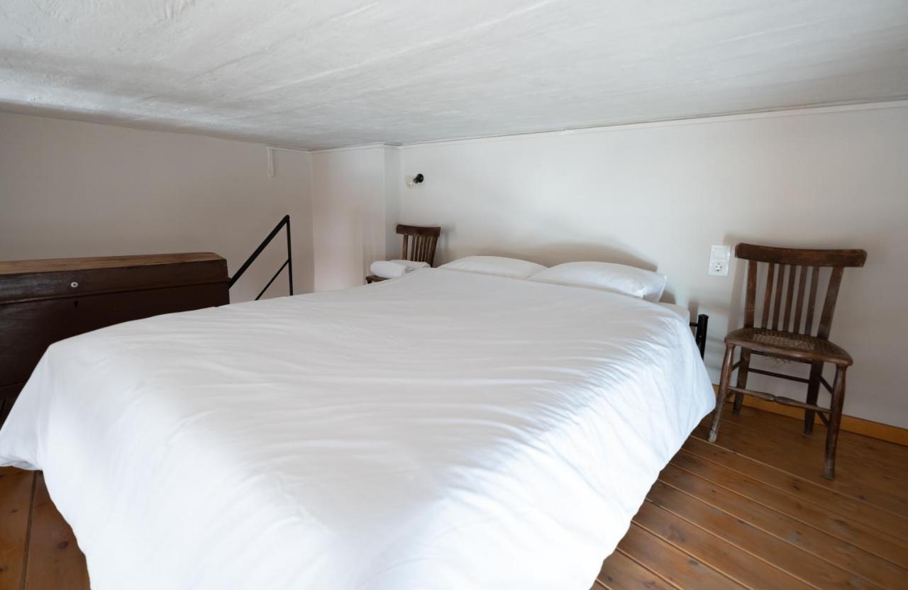 Apartment Quintana, A Junior With Private Pool! Argiroupolis
