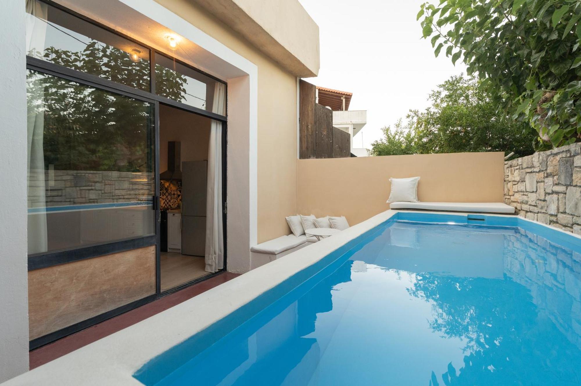 Apartment Quintana, A Junior With Private Pool!