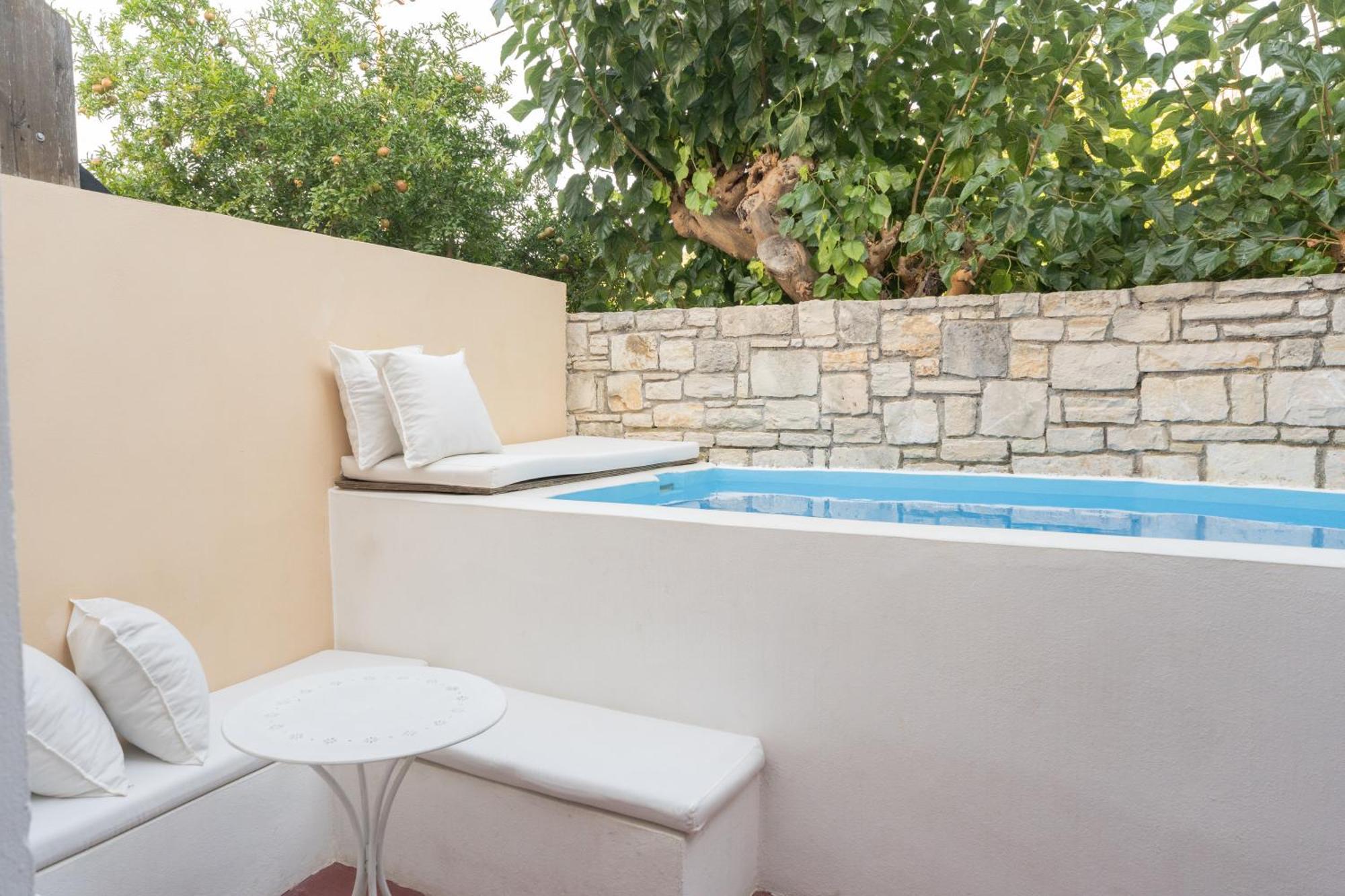 Apartment Quintana, A Junior With Private Pool! *