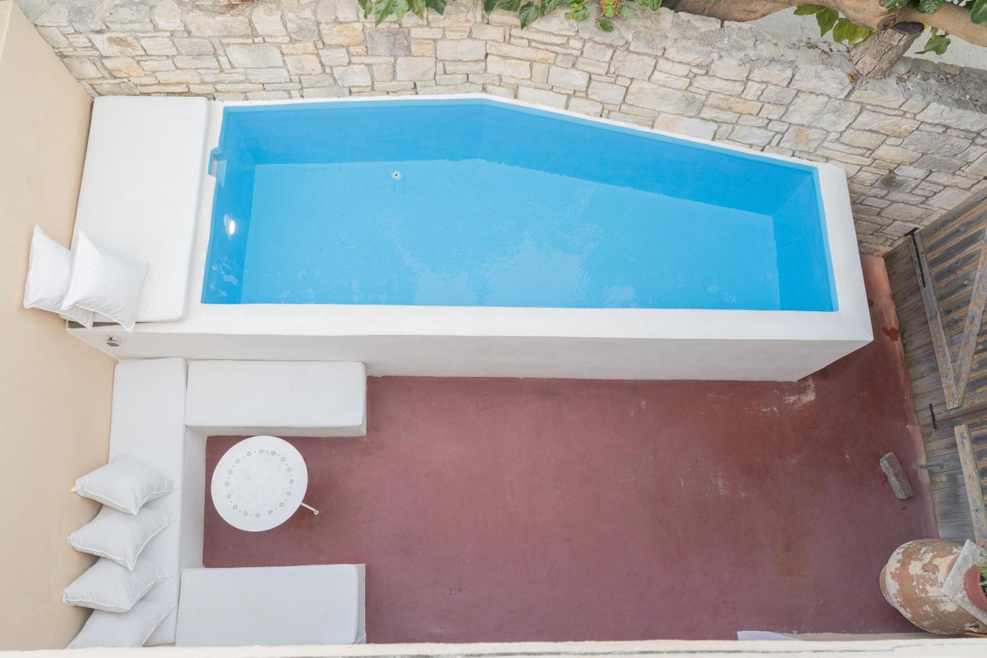 Apartment Quintana, A Junior With Private Pool!