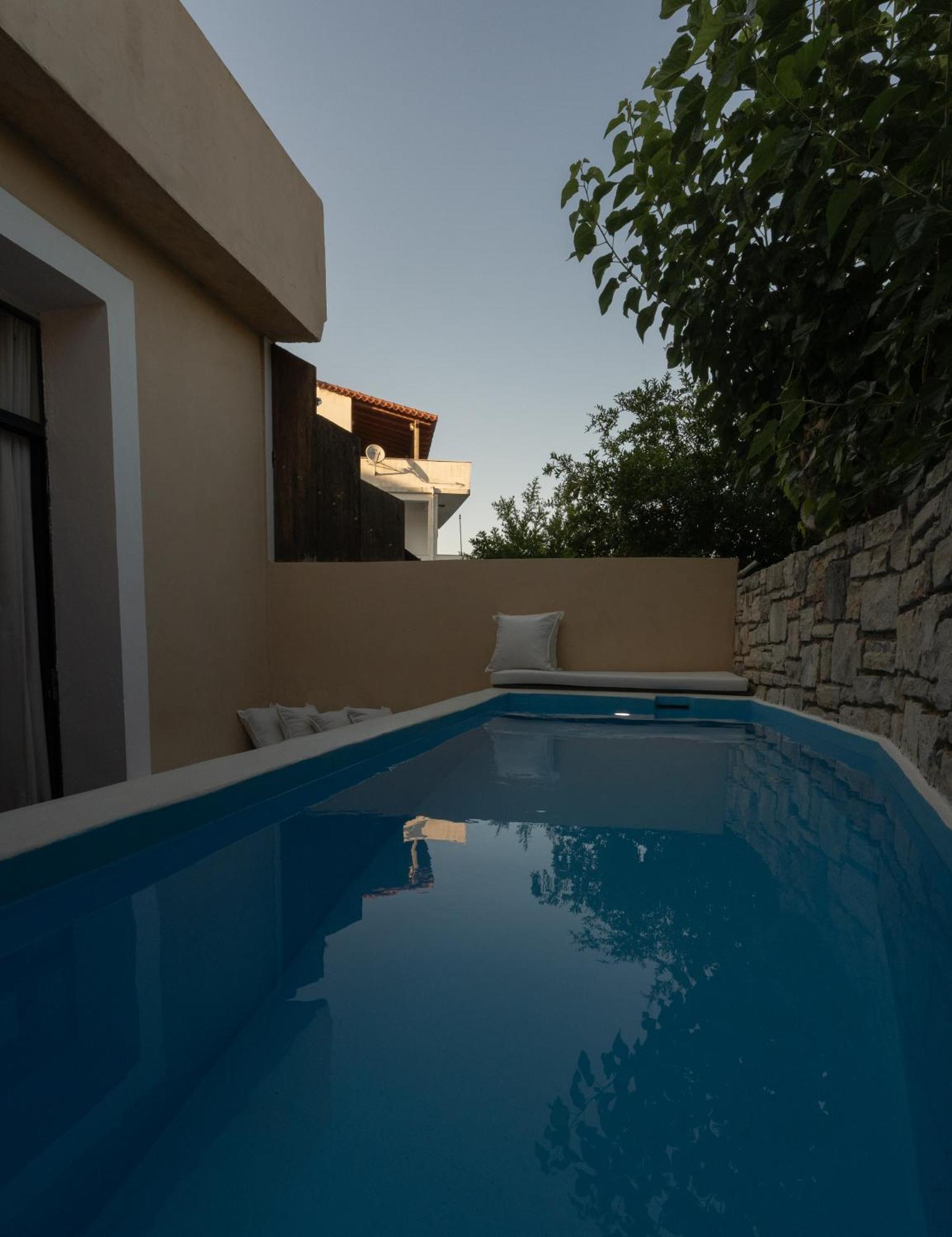 Quintana, A Junior With Private Pool! *